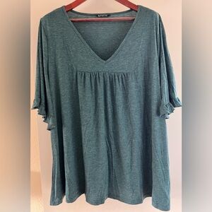 NWOT - BloomChic Flutter sleeved top, 3X